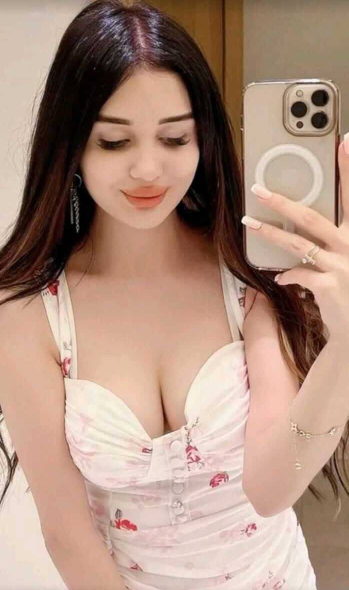 Esenyurt Escort Bayan Aylinle Sıradanlıktan Kurtulun