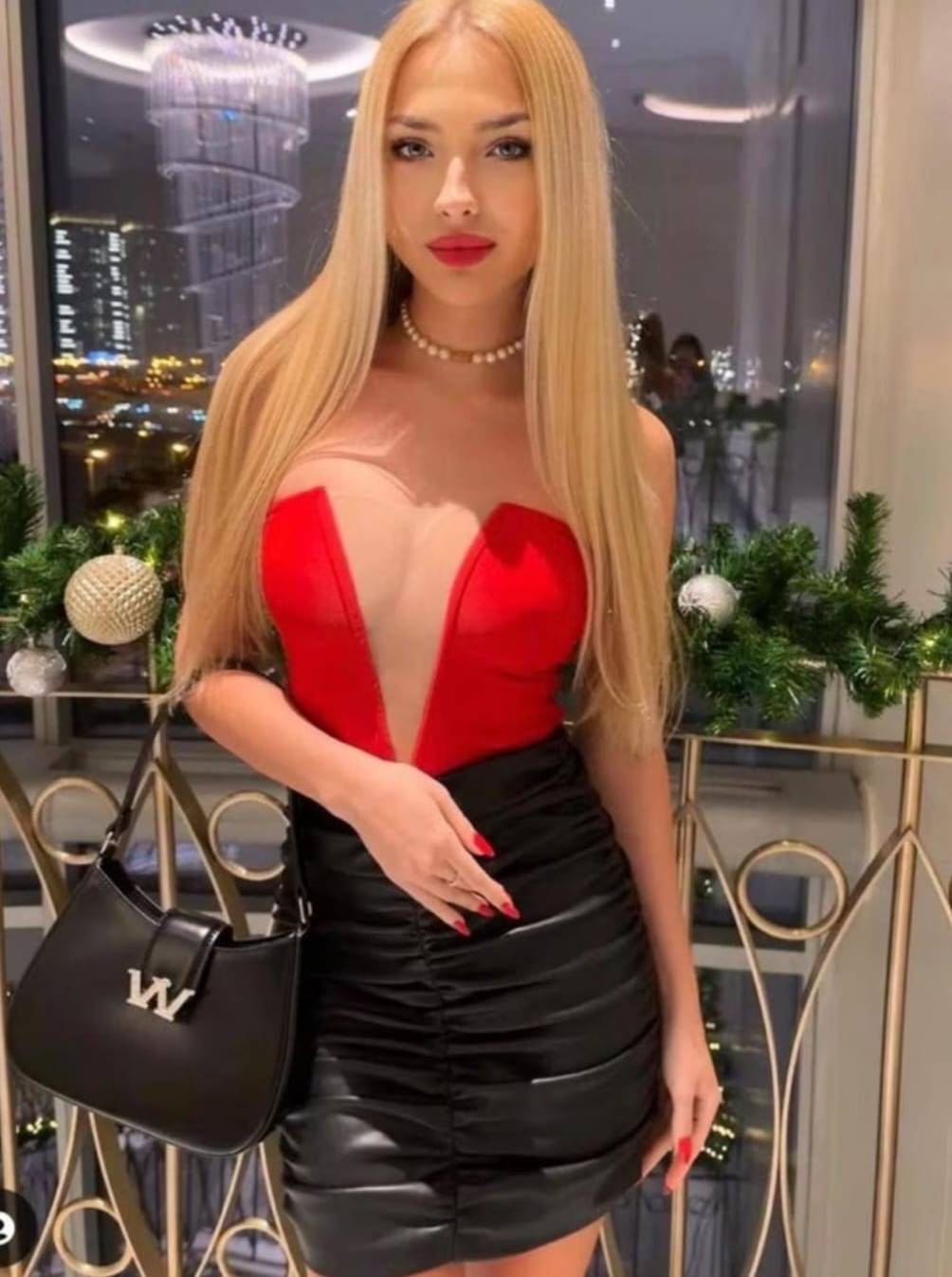 Esenyurt Escort Bayan Buse İle Zevkli Saatler